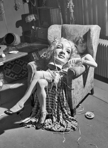 Marlene Dietrich Costume - 1950